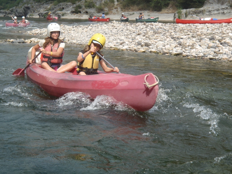 Village Camps International Summer Camp Ard&egrave;che, France 2019-07-26 https://www.villagecamps.com/journals_admin/images/76-35-Vanda and Giulia in a rapid.jpg